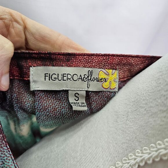 Figueroa & Flower Tiered Abstract Button Front Blouse Size Small - Picture 7 of 10